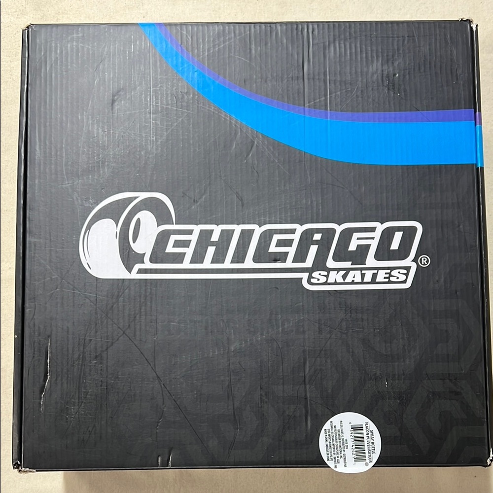 Chicago Skates Black Box